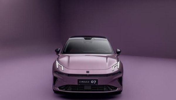 股牛配 都市出行怎么选？全新领克07 EM-P上市，限时13.98万起给答案